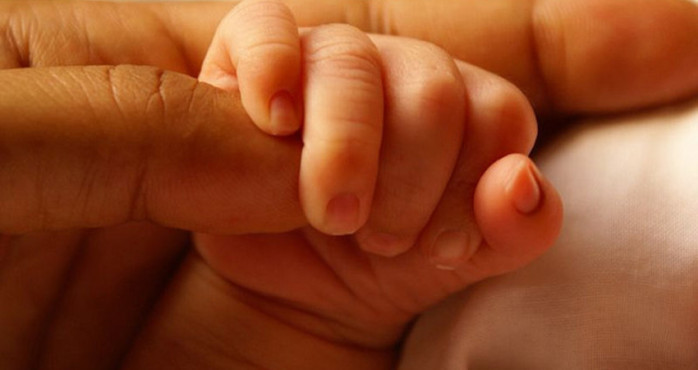 Bebé de Puerto Montt fue por vacuna y terminó hospitalizado: Le dieron analgésico erróneo