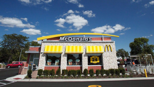 Japón: Análisis determina que objeto encontrado en papas fritas de McDonalds era un diente