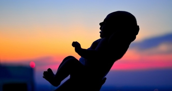 Reconocido periodista nacional recibió el 2015 con el nacimiento de su hijo