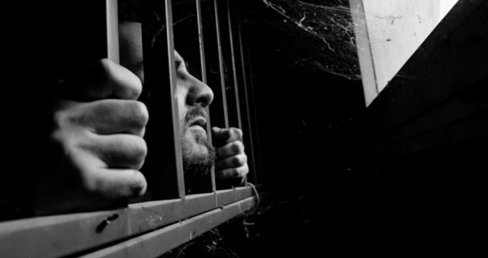 Condena perpetua para hombre que violó a sus dos hijas y embarazó a una de ellas