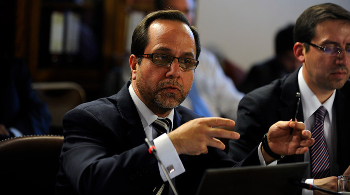 Joven acusado de atropellar a contralor Mendoza queda con arresto domiciliario total