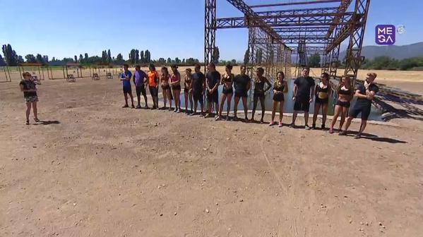 El chistoso meme que se ríe de trío amoroso en 