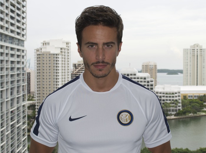 Ídolo: El exitoso y famoso papá del italiano Marco de 