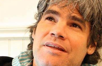 Guarello publica primera y tierna foto de su bebé recién nacido