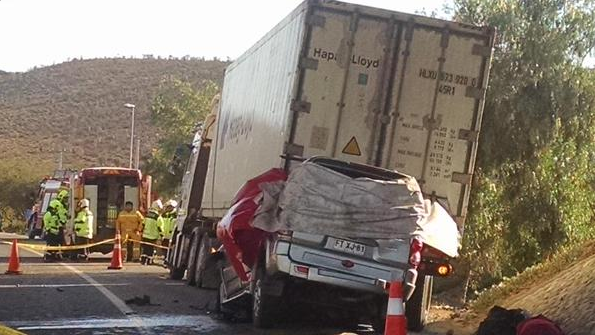 Matrimonio y sus tres hijos mueren tras choque en la cercanías de Ovalle