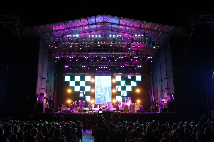 Canal 13 confirma dupla de animadores para el Festival de Antofagasta