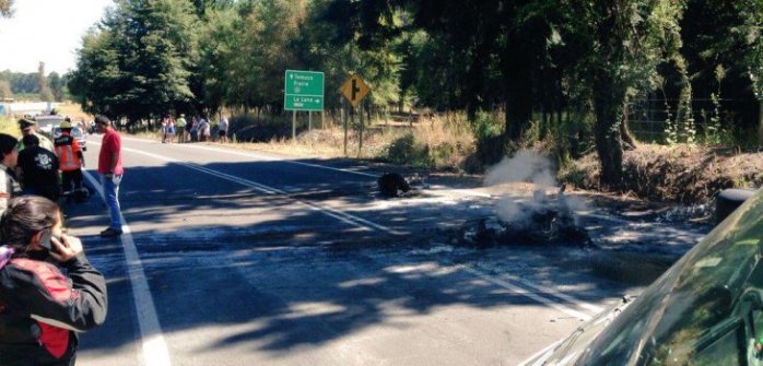 Dos muertos tras choque frontal de motos en ruta que une Villarrica y Freire