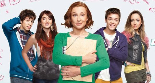 Mega lo hizo de nuevo: Se lleva a popular rostro de la competencia