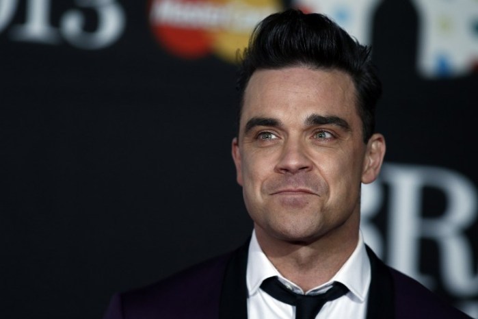 ¡Desnudo! Así posó Robbie Williams en su cumpleaños 41