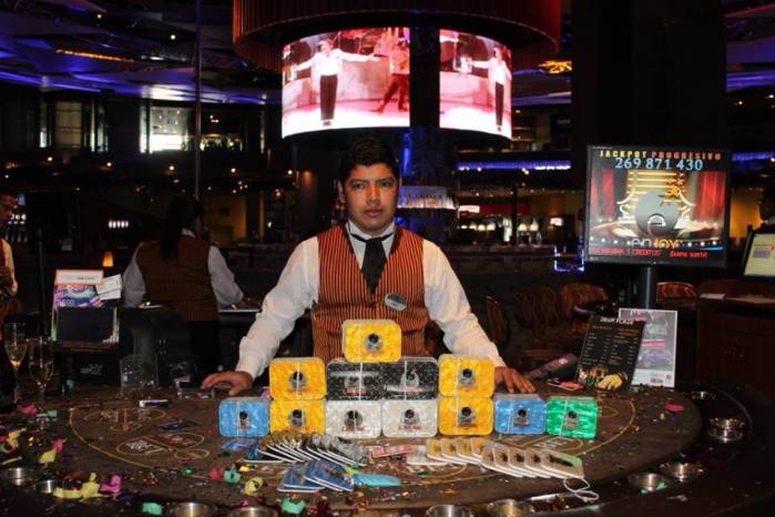 Jugador que apostó $15 mil ganó más de $200 millones en casino de Santiago