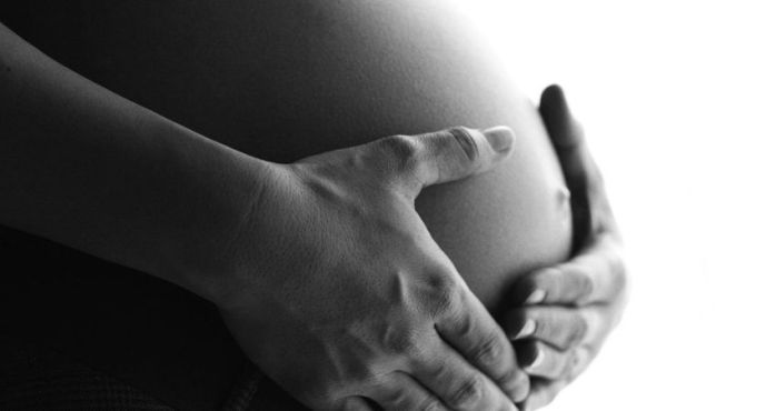 Isapres entregan sus cifras: 32 mil embarazos terminaron en aborto en los últimos 7 años