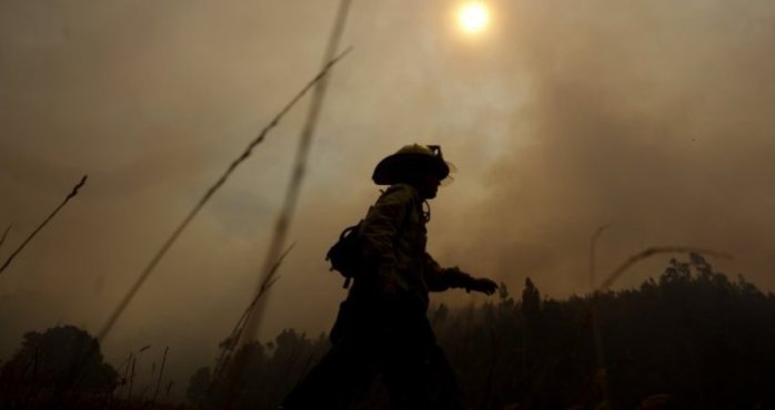 Chiloé bajo alerta: 20 focos de incendios se mantienen activos