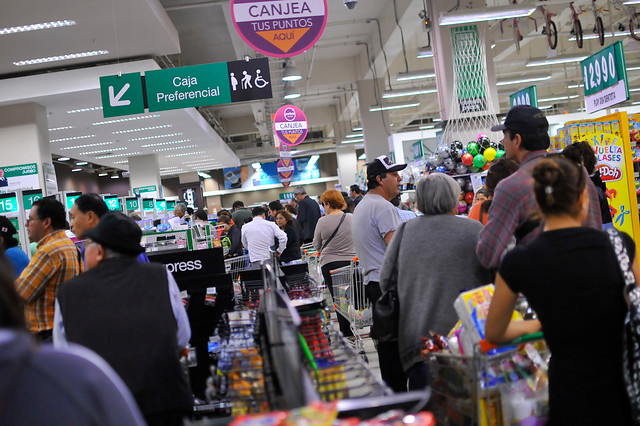 Conoce las cadenas de supermercados más baratas y más caras, según estudio
