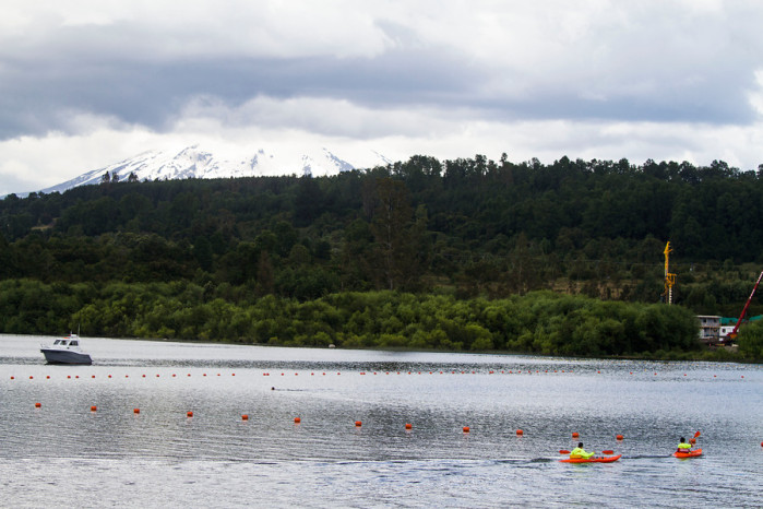 Encuentran con principio de hipotermia a pareja desaparecida en el Lago Villarrica