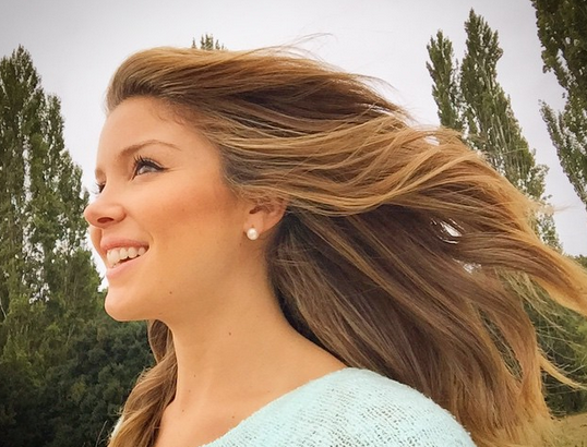 Cata Vallejos dice haber retado a Karol Dance por insólito beso con actriz