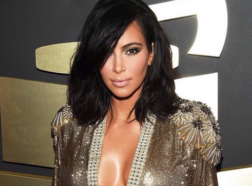 La infartante foto con la que Kim Kardashian celebró sus 17 millones de seguidores