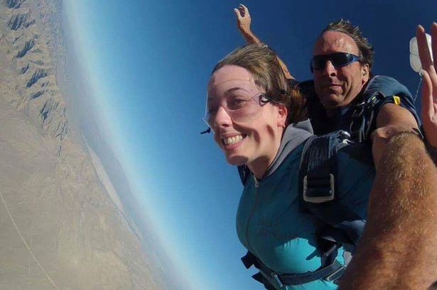 Mujer revolucionó su vida con lista de deseos porque estaba 'gorda, triste y sola'