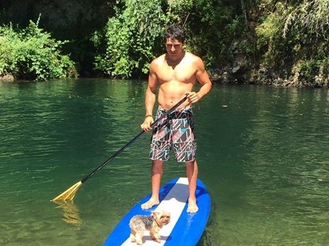 Padre de Kel Calderón sorprende con nueva habilidad que le enseñó Pangal