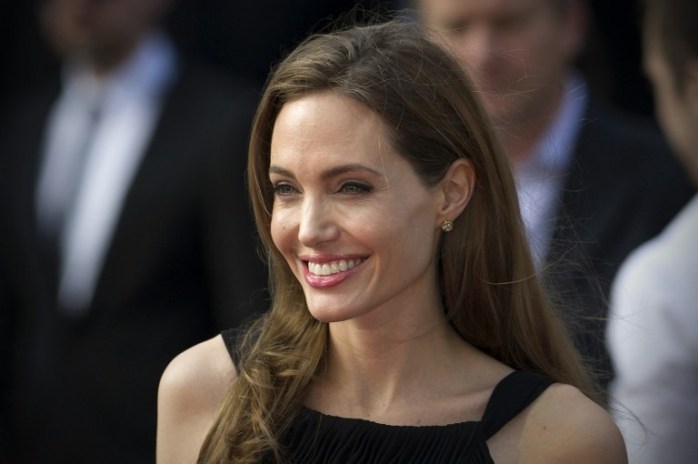 Angelina Jolie sorprende con 3 enormes nuevos tatuajes: Esto significan