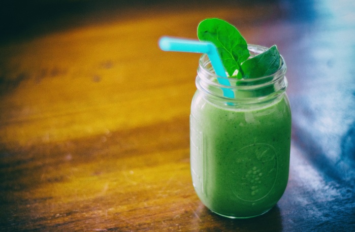 Jugos desintoxicantes: La cuestionada moda que siguen las faranduleras locales