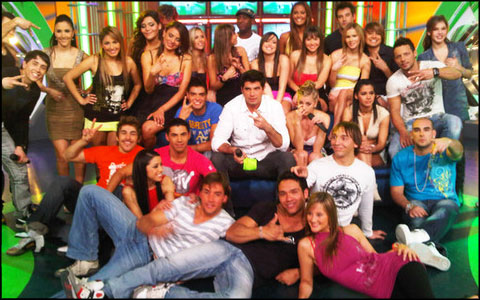 ¡Por fin lo terminaron! El gigantesco tatuaje que se hizo ex chico “Yingo”