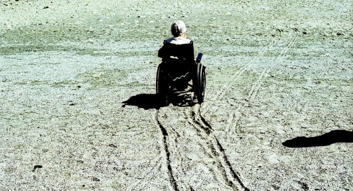 Niña se burló de compañero en silla de ruedas: Esto le respondieron en Facebook