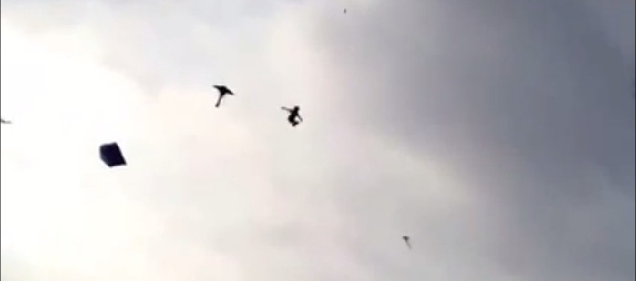 Niño vietnamita muere tras caer de 20 metros de altura: fue elevado por una cometa