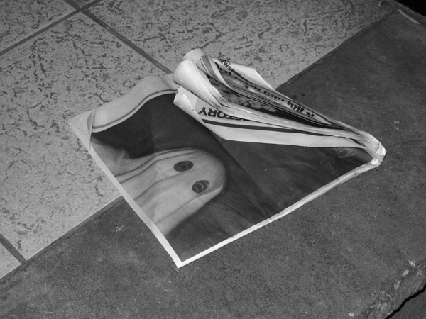 ¿Real o ficción?: Fantasma de niña se habría atravesado en selfie familiar