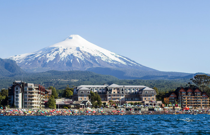 Los fuertes ruidos que emitía el volcán Villarrica casi tres meses antes de la erupción