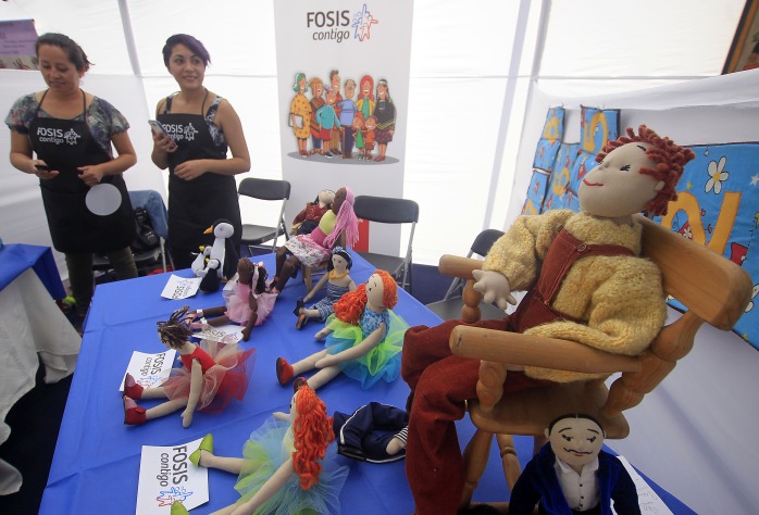 Postula a estos programas del Fosis para aumentar ingresos o conseguir trabajo