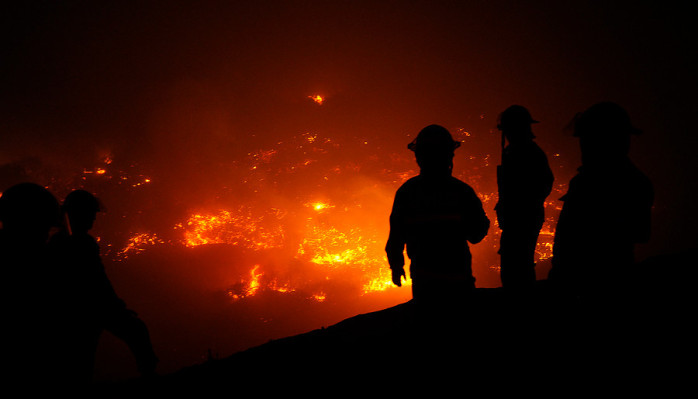 Estado de catástrofe en Valparaíso: Incendio deja un muerto y 21 heridos