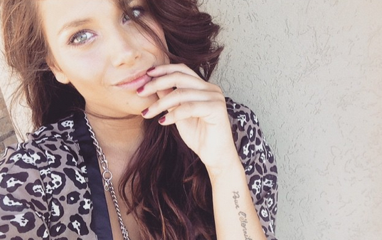 ¡Qué susto!: Ex de Augusto Schuster volcó su auto en plena carretera argentina