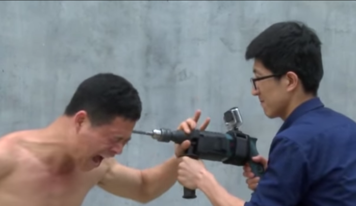 ¡Usted no lo haga! Esto le pasó a maestro de kung-fu al taladrar su cabeza