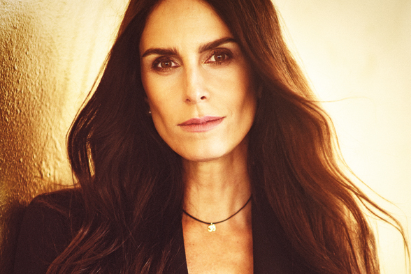 María Gracia Subercaseaux vuelve a sorprender: comparte imagen semidesnuda en Instagram