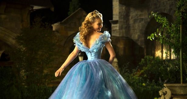 Polémica por la delgadísima cintura de 'La Cenicienta': Esto dijo la actriz