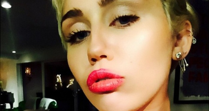 Antes y después: Así lucía Miley Cyrus cuando era una niña