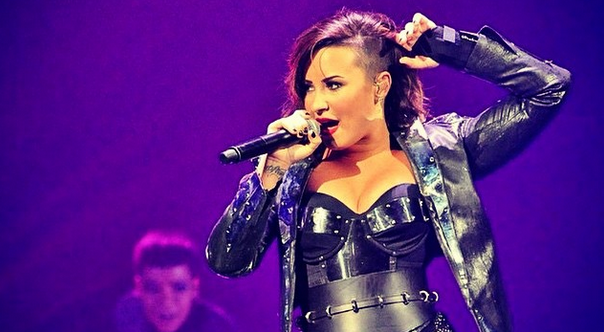 Demi Lovato luce nueva figura tras su guerra contra desorden alimenticio