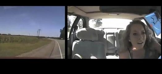 Impactantes videos revelan qué hacían los jóvenes segundos antes de chocar su auto