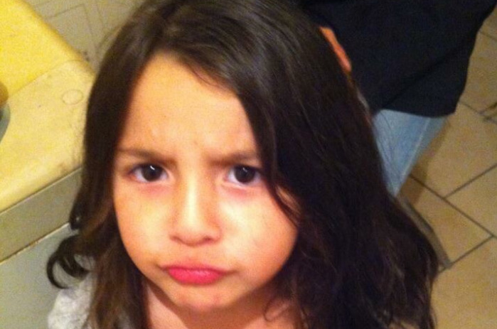 Roban auto con niña de 6 años dentro: La madre hace un desgarrador llamado