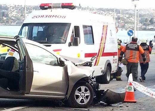 Bus con hinchas del Club O’Higgins protagoniza accidente en cuesta Caracol de Tomé