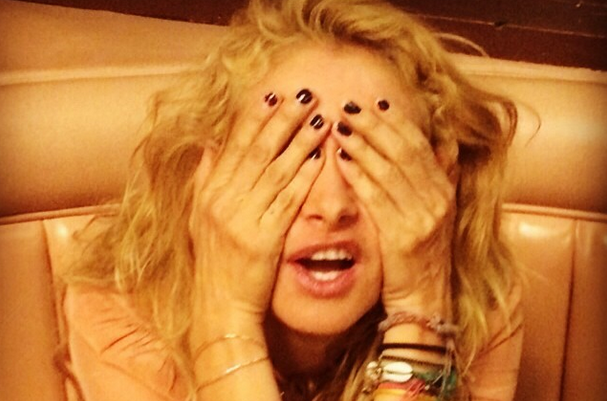 Paulina Rubio es acusada de asistir 