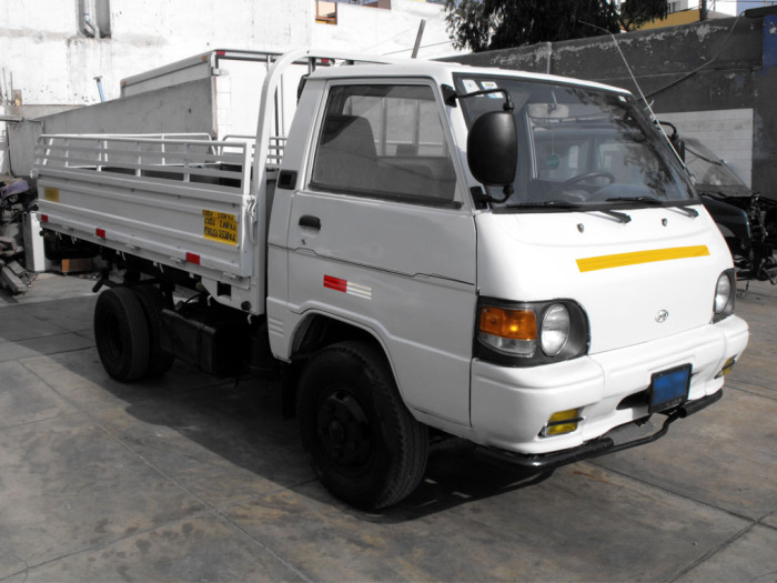 Bebé murió atropellado por su papá mientras estacionaba su auto en el norte