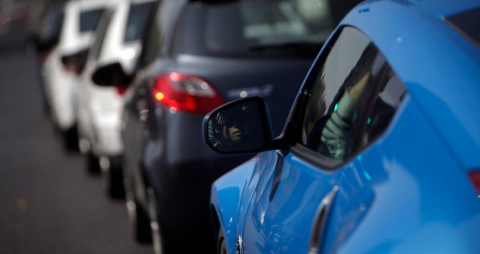 El auto de $660 millones que está abandonado desde 2013 en las calles de Moscú