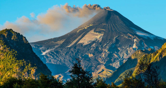 Mantienen alerta en La Araucanía: Volcán Villarrica aumentó su sismicidad