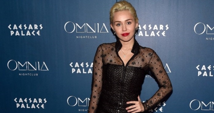Miley Cyrus aplastó los rumores de supuesto embarazo de esta graciosa forma