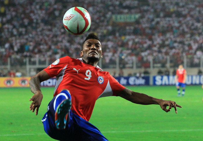 ¡Goleador! Junior Fernandes presentó a su hermosa novia croata