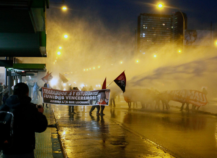 Trabajadores portuarios, forestales y mineros paralizan actividades por reforma laboral