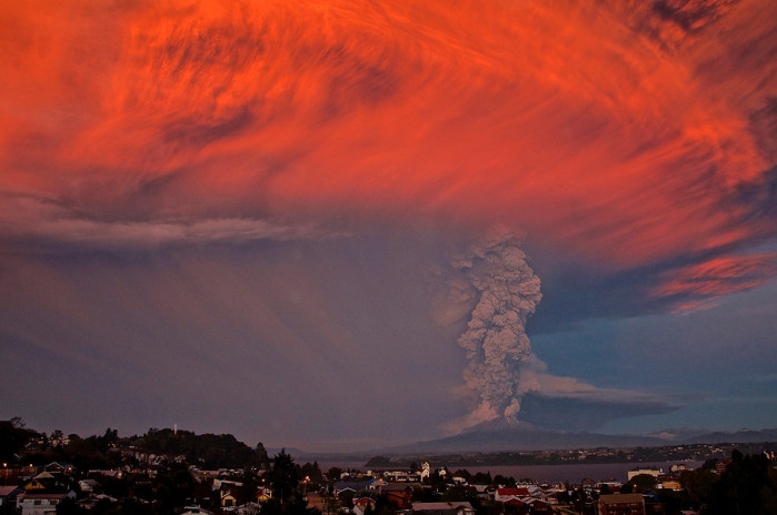 Mochilero grabó el momento preciso en que hizo erupción el volcán Calbuco