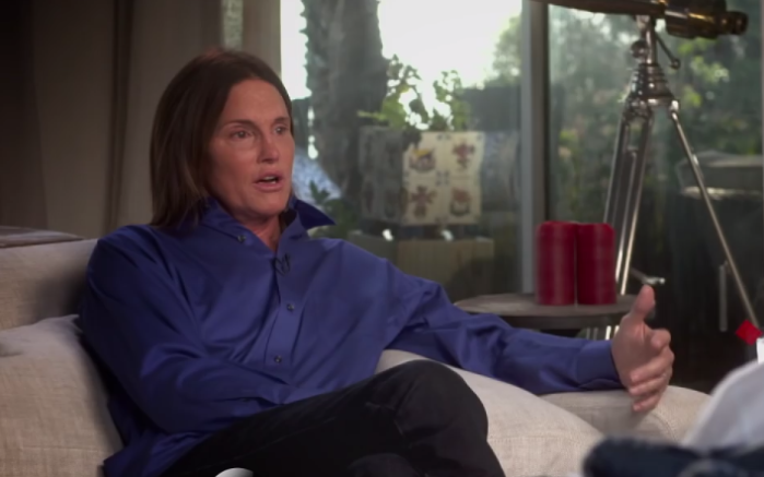 Las palabras de apoyo que Kim Kardashian le entregó a padrastro tras cambiar de sexo