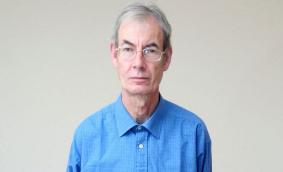 Las impactantes fotos del 'hombre elefante' inglés: Necesita $10 millones para cirugía